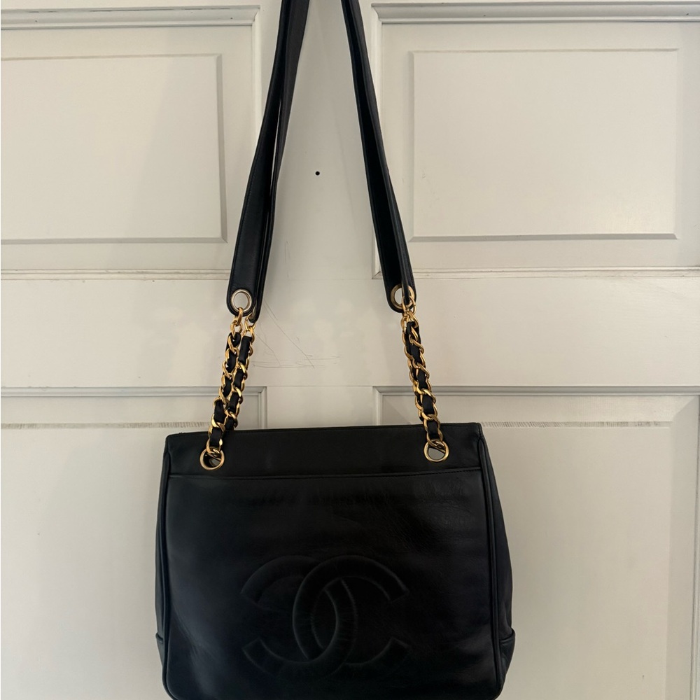 CHANEL Vintage Coco Mark Chain Shoulder Tote -Black Leather Gold Hardware w/CoA - Picture 2 of 15